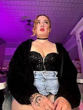 Sam Thompsoon  online show from 11-08-25, 02:12