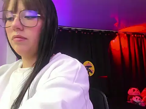 lia minami online show from 04-19-26, 03:39