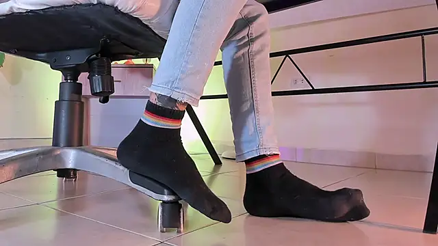 ArchieCollins online show from 09-27-25, 05:12