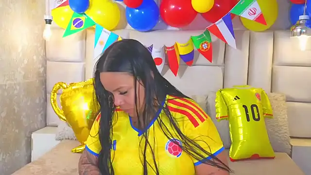 EmilyQueen3x online show from 06-23-26, 11:30