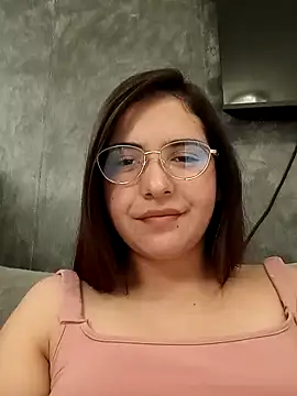 Snapshot of MiaLaurenzz chatting on 01-18-25, 02:25 MiaLaurenzz online show from 01-18-25, 02:25