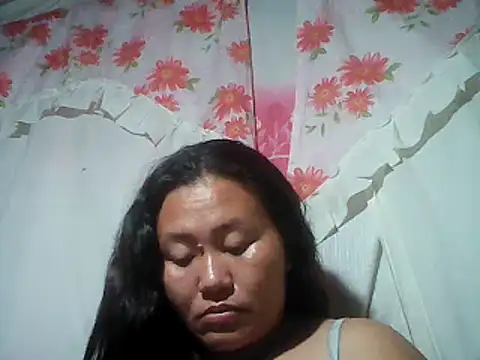 Snapshot of Sexyhorney4u chatting on 12-08-24, 02:19 Sexyhorney4u online show from 12-08-24, 02:19