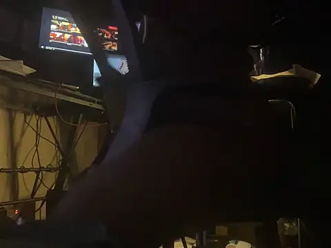 Snapshot of KannonBoom36 chatting on 02-16-25, 06:21 KannonBoom36 online show from 02-16-25, 06:21