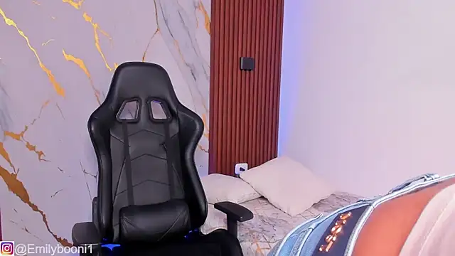 EmilyBoonny1 online show from 11-15-25, 07:54