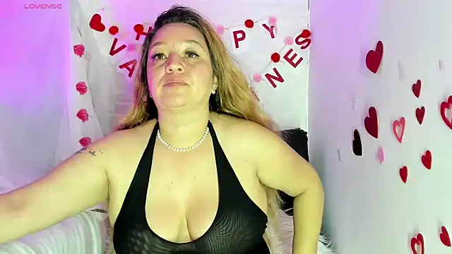 AndreaLombana online show from 02-12-25, 12:33