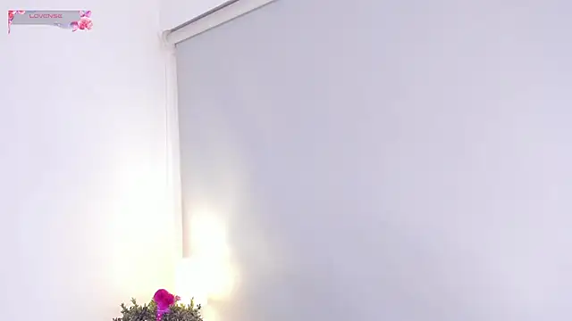 Snapshot of Cilie_lee chatting on 12-17-24, 05:15 Cilie lee online show from 12-17-24, 05:15