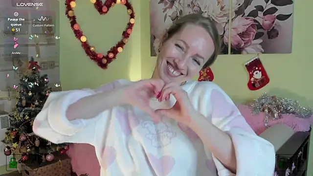 Queenymel online show from 12-22-24, 03:11