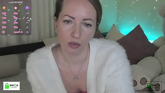 Queenymel online show from 02-14-26, 02:58