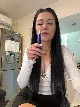 Snapshot of denise_k chatting on 04-16-26, 11:33 denise k online show from 04-16-26, 11:33