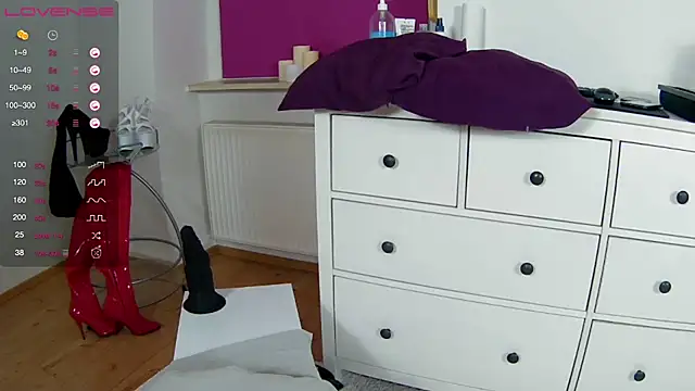 Latina daily online show from 09-18-25, 12:29