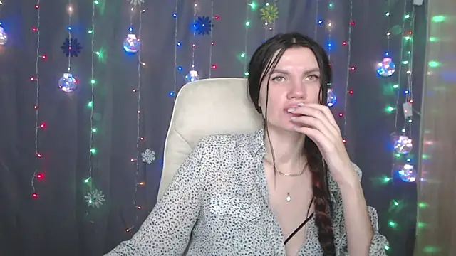 MilaLoona online show from 01-07-25, 04:16