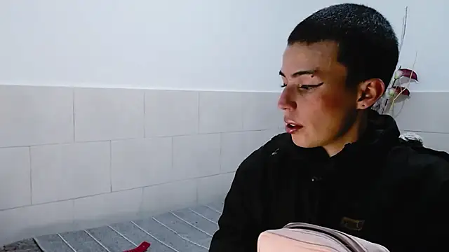 Cocain Atenea online show from 12-17-25, 09:10