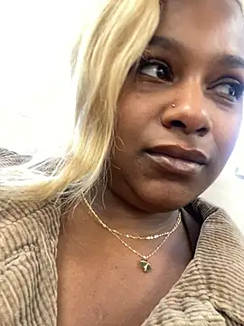 BigFineSelena online show from 03-14-25, 04:51