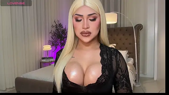 Your Majesty Tyra online show from 02-12-26, 05:24