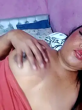 Snapshot of rosmery-navarro chatting on 02-01-25, 06:00 rosmery-navarro online show from 02-01-25, 06:00