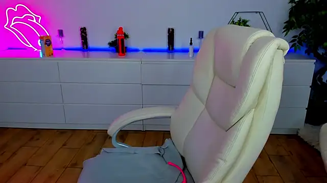 Kamilla Hot online show from 11-15-25, 06:59