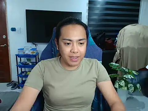 Snapshot of Your_PrettyGirlxxx chatting on 07-18-26, 04:22 Your PrettyGirlxxx online show from 07-18-26, 04:22