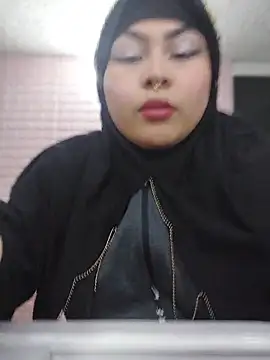 Snapshot of Hana___ chatting on 04-27-26, 08:51 Hana online show from 04-27-26, 08:51