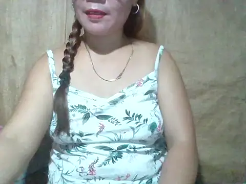 Snapshot of HungryPussypinayX chatting on 09-24-25, 01:58 HungryPussypinayX online show from 09-24-25, 01:58