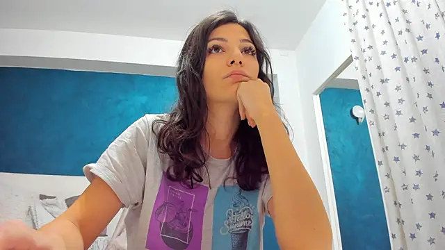 Snapshot of Anna_Lewis chatting on 02-20-25, 06:39 Anna Lewis online show from 02-20-25, 06:39
