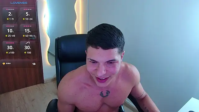 Snapshot of harrisoncuper chatting on 07-16-26, 08:59 harrisoncuper online show from 07-16-26, 08:59