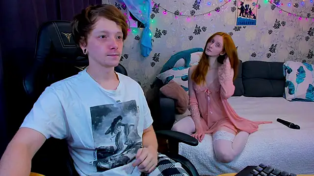 Snapshot of lakmsrrrmrrr chatting on 12-20-24, 10:27 lakmsrrrmrrr online show from 12-20-24, 10:27