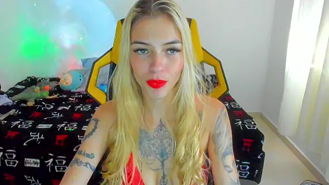Snapshot of barbiee_05 chatting on 05-16-26, 03:55 barbiee 05 online show from 05-16-26, 03:55