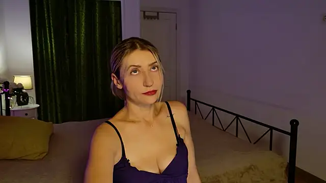 ZoeGrant online show from 11-26-25, 08:54