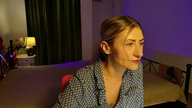 Snapshot of ZoeGrant chatting on 07-02-26, 05:41 ZoeGrant online show from 07-02-26, 05:41