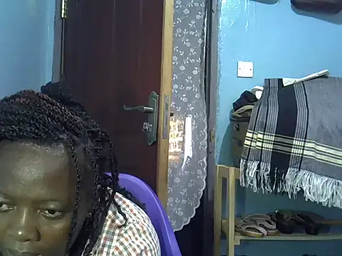 Snapshot of Ebonyceline chatting on 05-17-26, 07:17 Ebonyceline online show from 05-17-26, 07:17