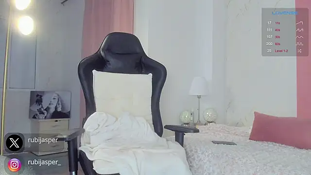 missrubijasper online show from 01-22-25, 05:48