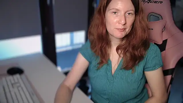 Exotic-Desire online show from 10-07-25, 08:00