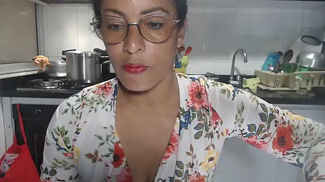 kateleyagrey online show from 10-22-25, 08:08