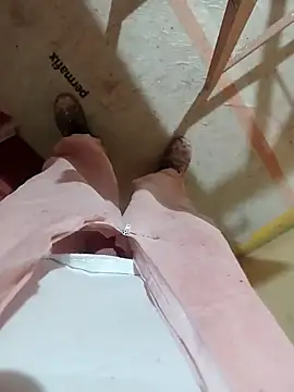 Snapshot of GeilerSchweizer chatting on 01-23-25, 09:29 GeilerSchweizer online show from 01-23-25, 09:29