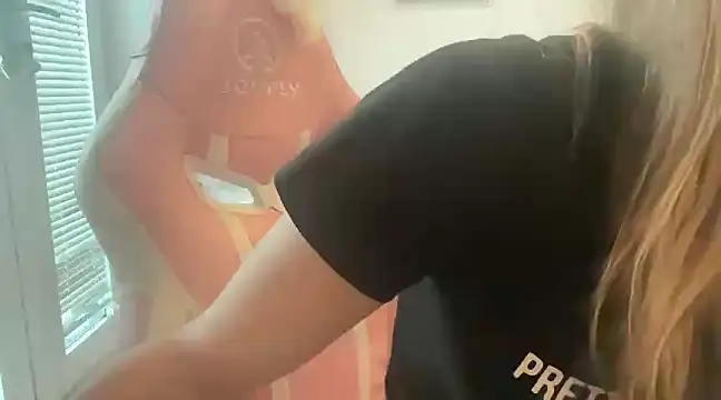 Lillymariee online show from 02-25-25, 02:54