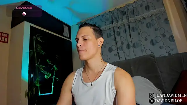 Snapshot of DavidNeill chatting on 06-25-26, 10:58 DavidNeill online show from 06-25-26, 10:58