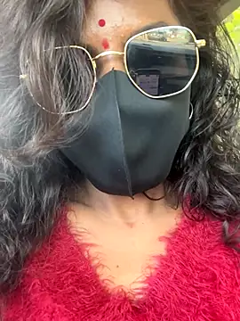 Indian-Squirt online show from 12-17-25, 08:09