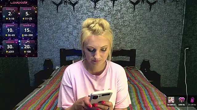 Snapshot of annagreeneyess chatting on 05-17-26, 11:28 annagreeneyess online show from 05-17-26, 11:28