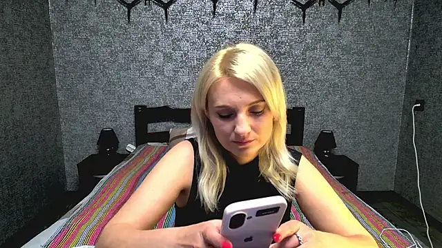 Snapshot of annagreeneyess chatting on 05-23-26, 12:31 annagreeneyess online show from 05-23-26, 12:31