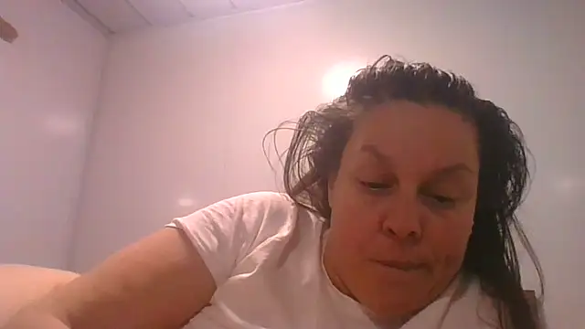 fulloferotic online show from 04-19-26, 06:10