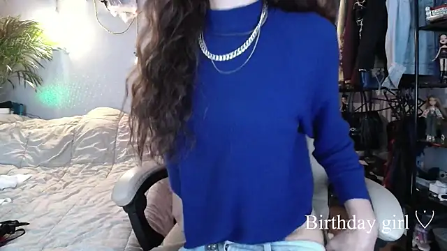 NicoleCortez online show from 12-01-25, 10:37