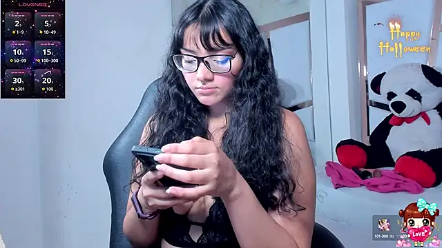Snapshot of lucyycy chatting on 10-11-25, 01:05 lucyycy online show from 10-11-25, 01:05