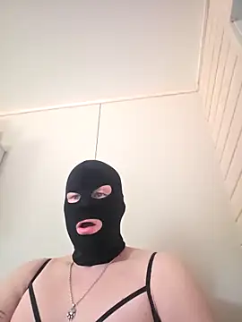 Papiercedbisex online show from 04-03-26, 12:36