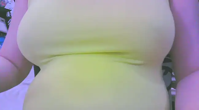 Snapshot of keepmepregnantT chatting on 01-14-25, 12:45 keepmepregnantT online show from 01-14-25, 12:45