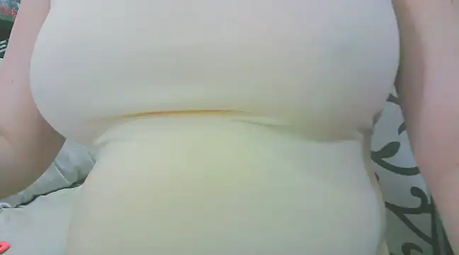 Snapshot of keepmepregnantT chatting on 03-21-25, 08:39 keepmepregnantT online show from 03-21-25, 08:39