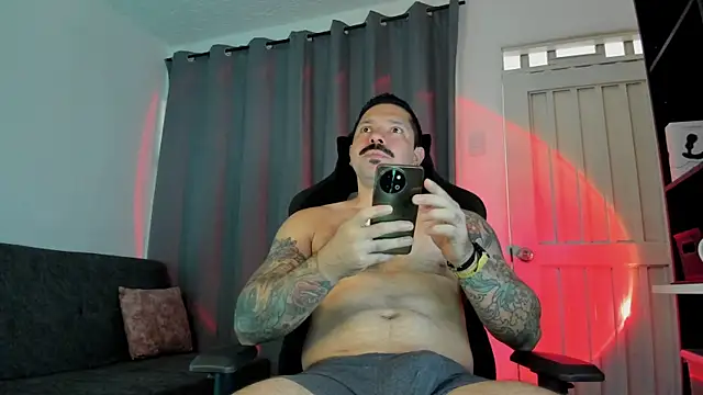 Pierre Vidal online show from 11-20-25, 08:41