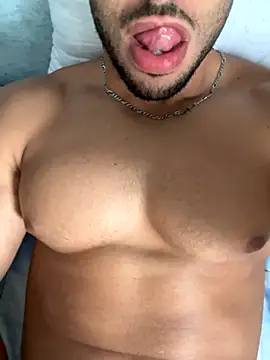 pimentfort77 online show from 09-14-25, 10:47