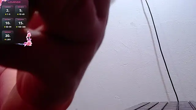 scaelettdubois online show from 11-06-25, 12:44