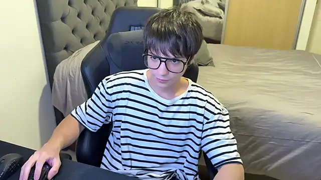 SasukeUhchiaa online show from 03-11-25, 11:48