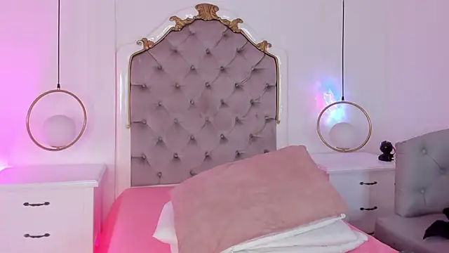 Meredit Lane online show from 11-04-25, 07:02